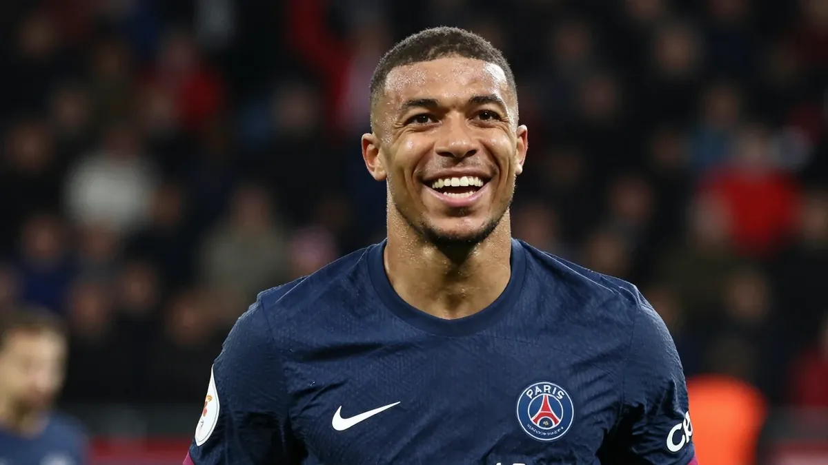 A hat-trick from Lassine Sinayoko earned Paris FC a dramatic 3-2 win at Marseille's Stade Vélodrome, moving them up to...